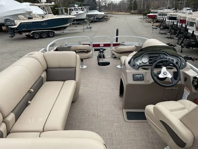 Slide: The Image of Sun Tracker Fishin' Barge 20 DLX 2022 - 9