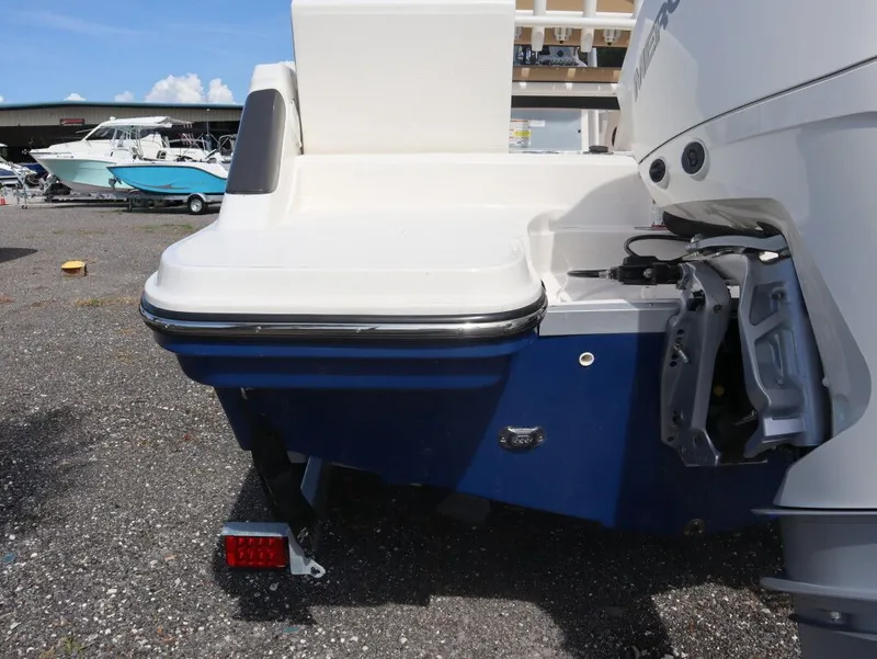 Slide: The Image of Bayliner Trophy T22CC 2025 - 4