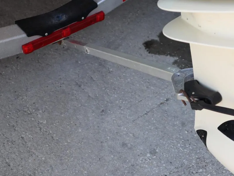 Slide: The Image of Aquasport 230 CC 2021 - 13