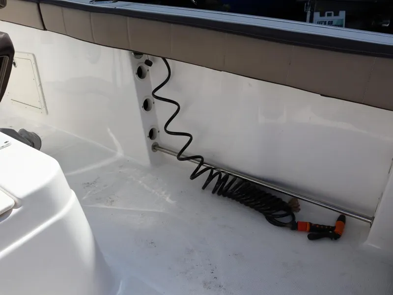 Slide: The Image of Aquasport 230 CC 2021 - 23