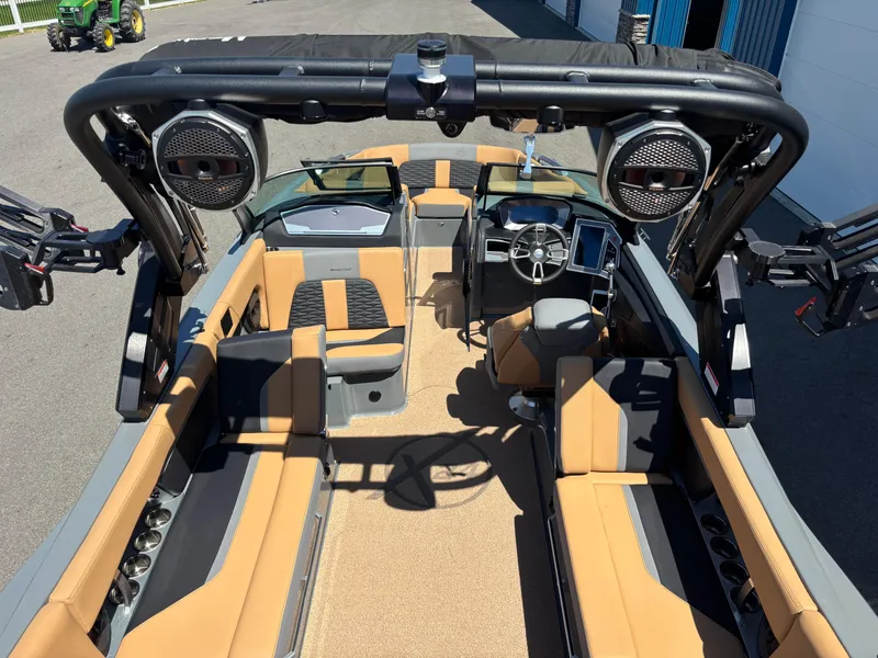 Slide: The Image of MasterCraft X24 2023 - 5