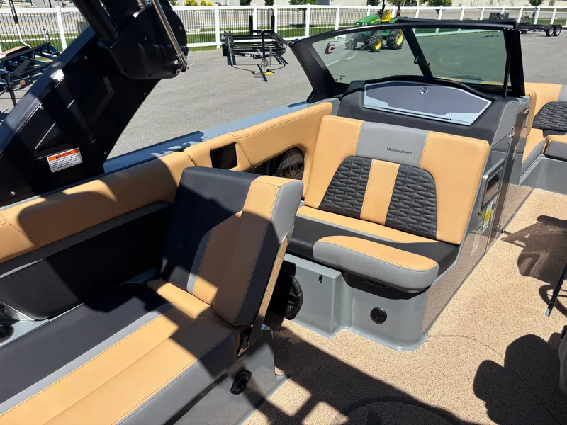 Slide: The Image of MasterCraft X24 2023 - 6