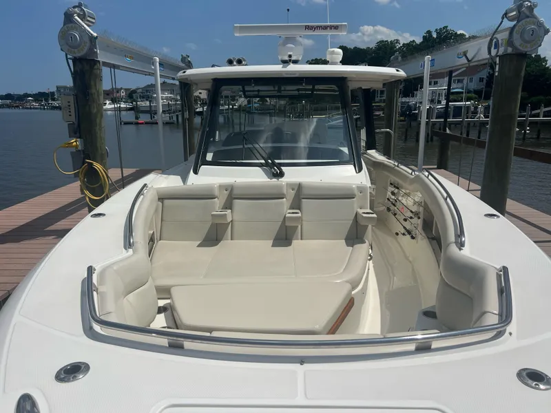 Slide: The Image of Boston Whaler 35 Realm (SeaKeeper equipped) 2021 - 3