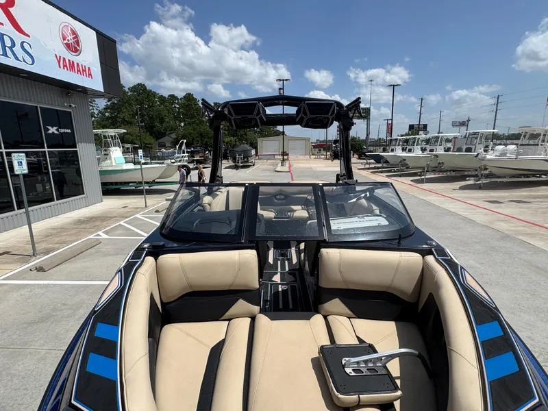 Slide: The Image of Centurion Ri 230 2022 - 22