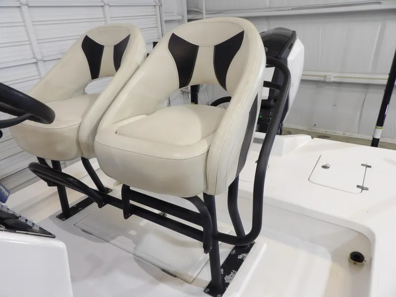 Slide: The Image of Majek 22 ILLUSION 2019 - 14