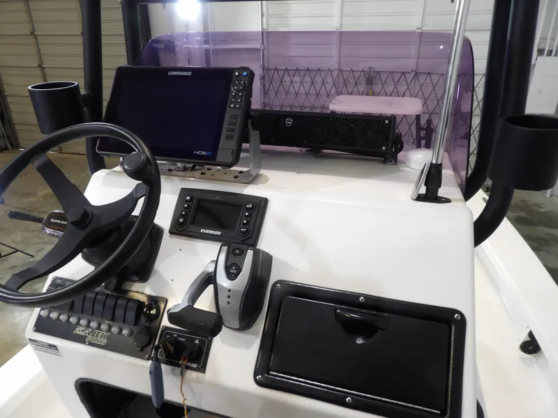 Slide: The Image of Majek 22 ILLUSION 2019 - 19