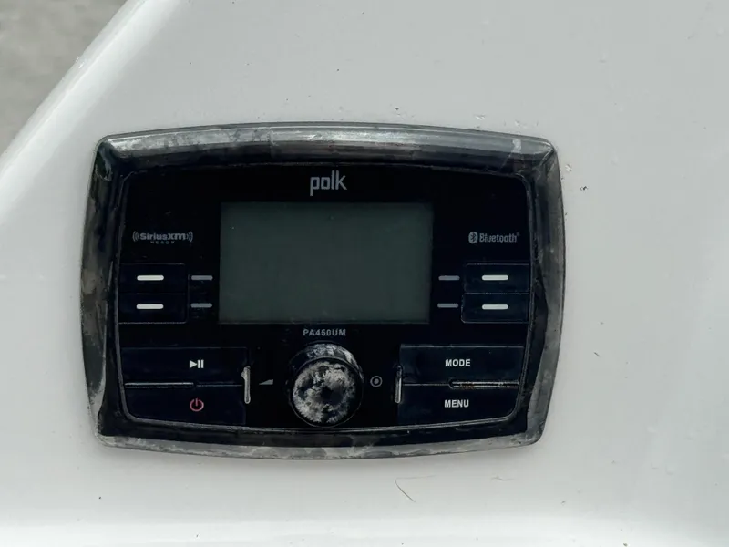 Slide: The Image of Yamaha 242 Limited S 2015 - 33