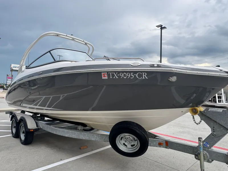 Slide: The Image of Yamaha 242 Limited S 2015 - 36