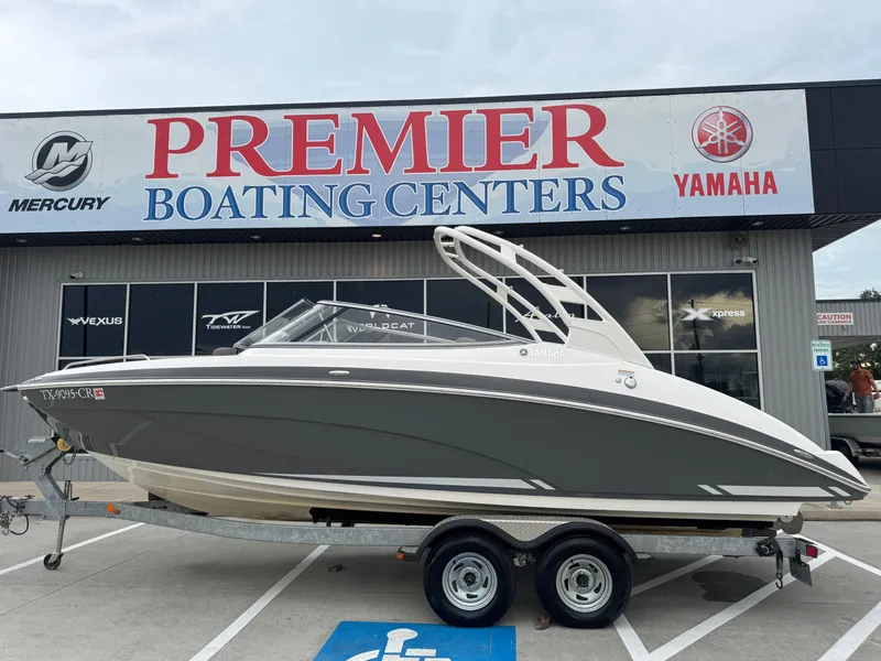 Slide: The Image of Yamaha 242 Limited S 2015 - 38