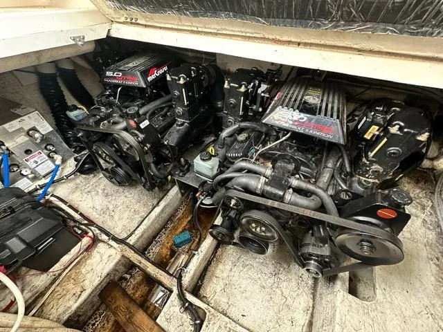 Slide: The Image of Maxum 3000 SCR 1999 - 15