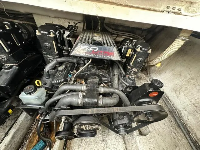 Slide: The Image of Maxum 3000 SCR 1999 - 16