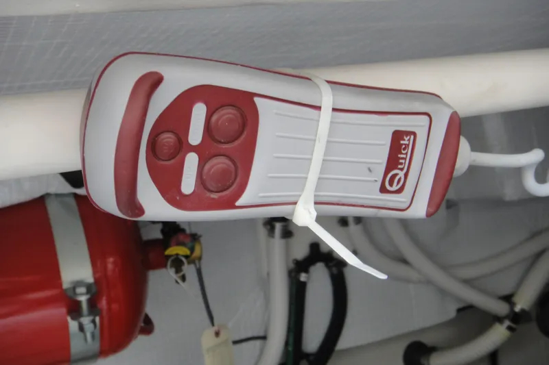 Slide: The Image of Guest head and shower - 30