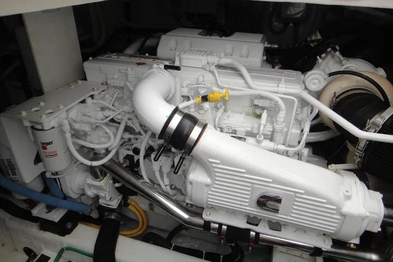 Slide: The Image of Cummins engine - 40