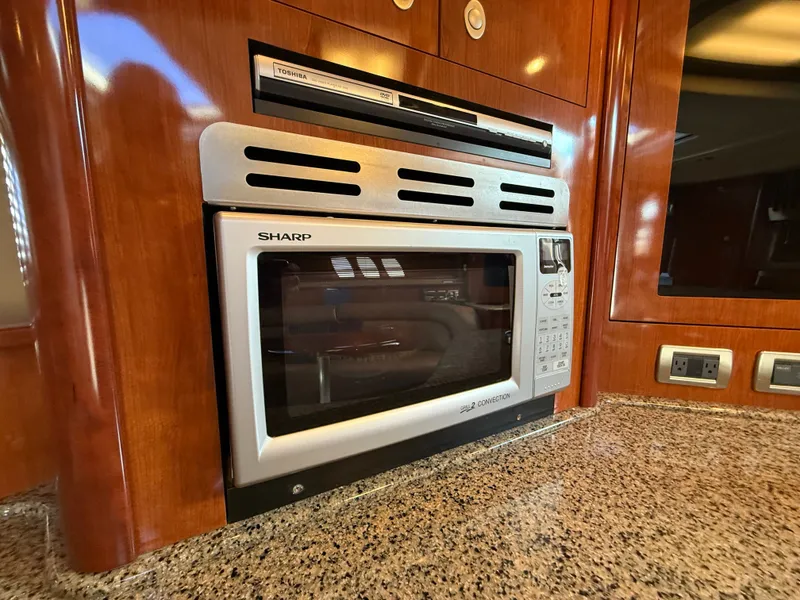 Slide: The Image of Sea Ray 44 Sundancer 2006 - 36