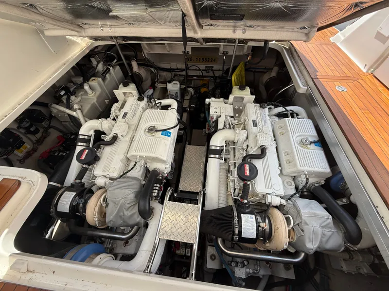 Slide: The Image of Sea Ray 44 Sundancer 2006 - 47