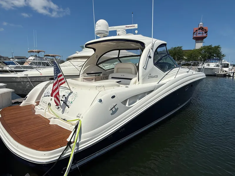 Slide: The Image of Sea Ray 44 Sundancer 2006 - 7