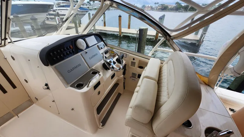 Slide: The Image of Grady-White Freedom 335 2021 - 12