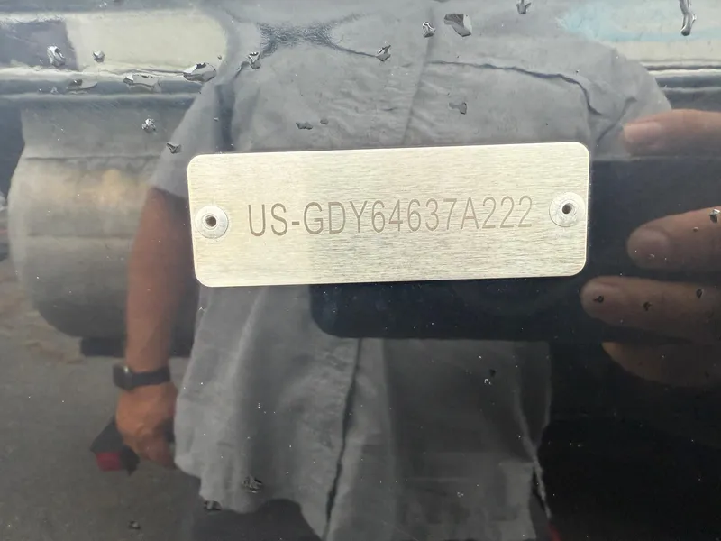 Slide: The Image of Hurricane SD 2486 boat identification plate, serial number US-GDY64637A222, 2022 model. - 33