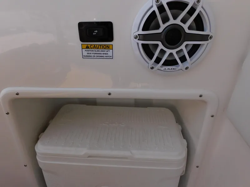 Slide: The Image of Regal Sport Coupe 35 2019 - 25