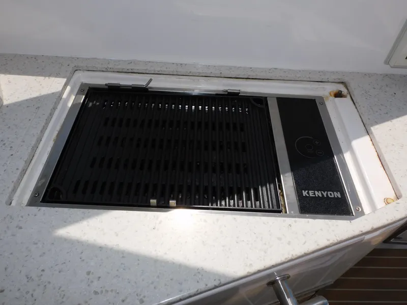 Slide: The Image of Regal Sport Coupe 35 2019 - 33