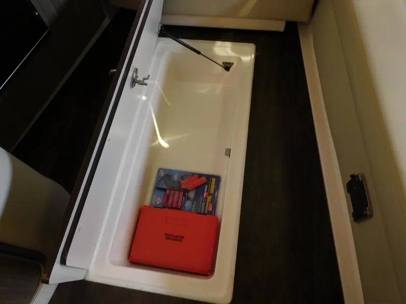 Slide: The Image of Regal Sport Coupe 35 2019 - 79