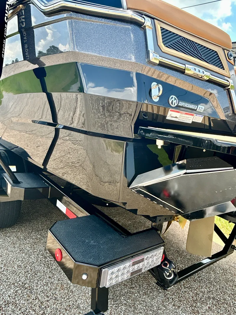 Slide: The Image of MasterCraft XStar 25 2026 - 20