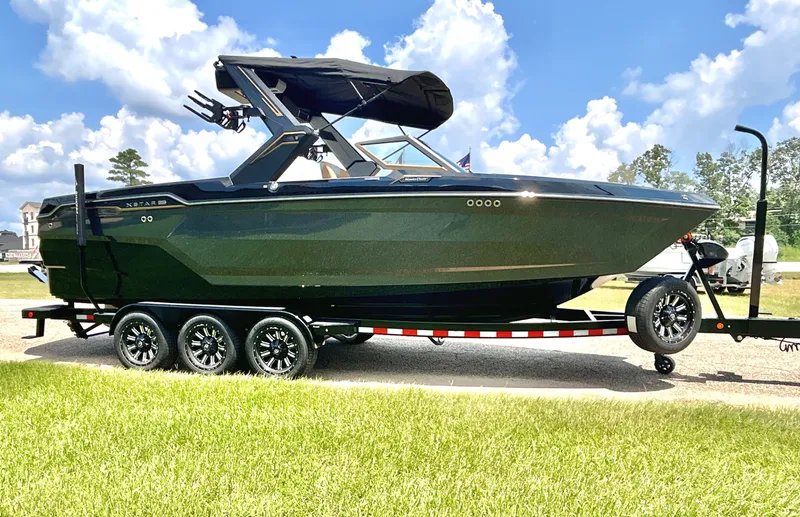 Slide: The Image of MasterCraft XStar 25 2026 - 3
