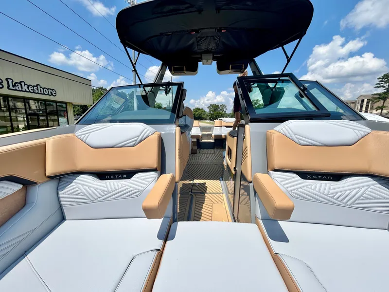 Slide: The Image of MasterCraft XStar 25 2026 - 31