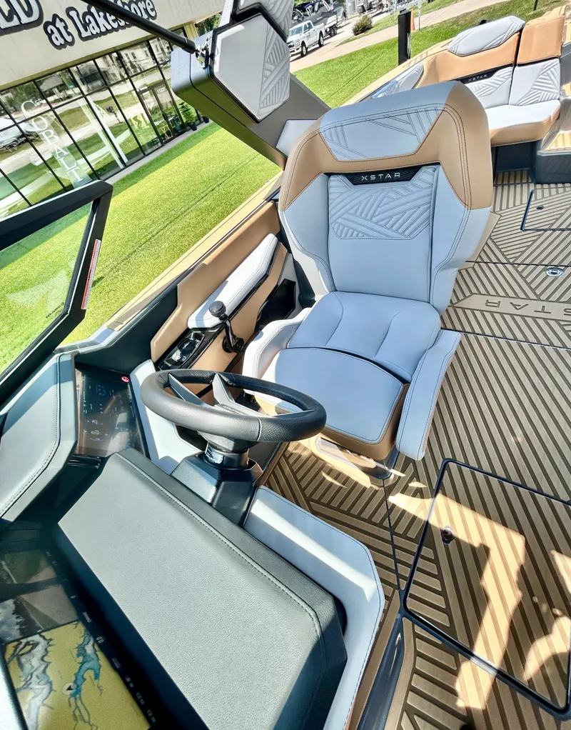 Slide: The Image of MasterCraft XStar 25 2026 - 43