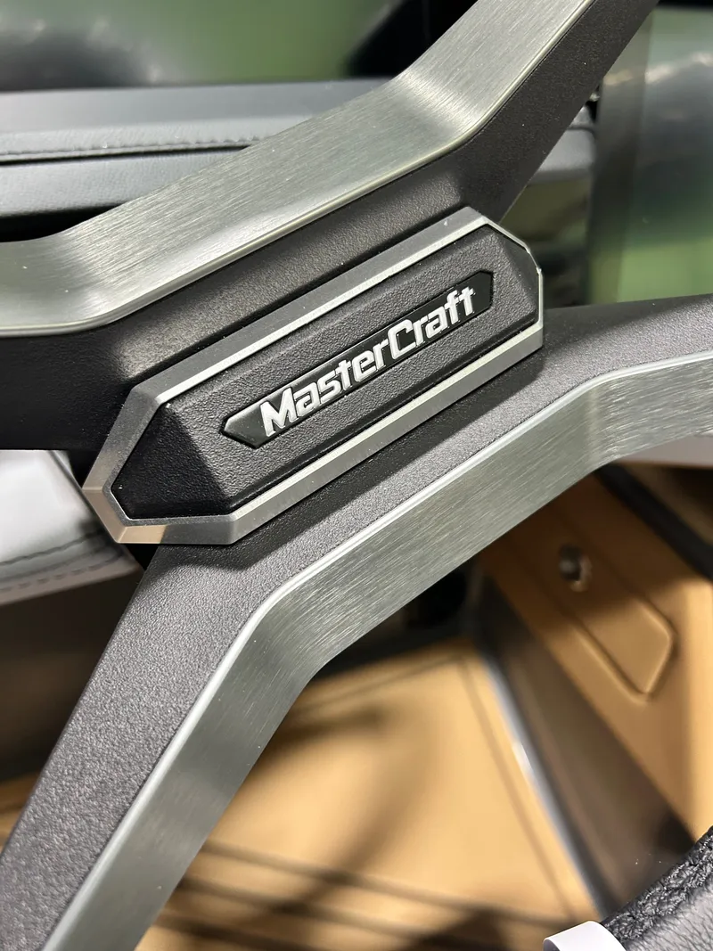 Slide: The Image of MasterCraft XStar 25 2026 - 47