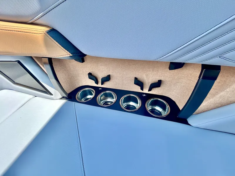 Slide: The Image of MasterCraft XStar 25 2026 - 64