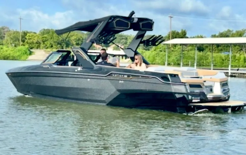 Slide: The Image of MasterCraft XStar 25 2026 - 7