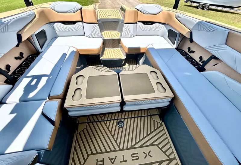 Slide: The Image of MasterCraft XStar 25 2026 - 78