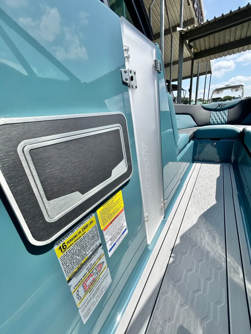 Slide: The Image of MasterCraft XT23 2026 - 16