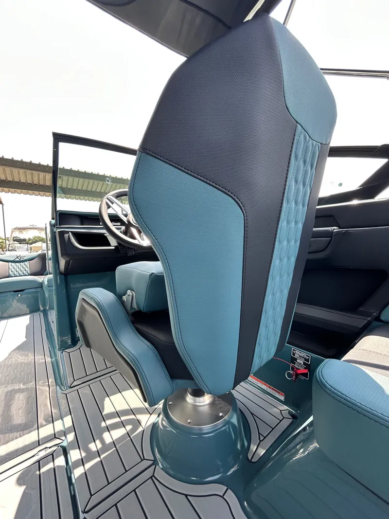 Slide: The Image of MasterCraft XT23 2026 - 23