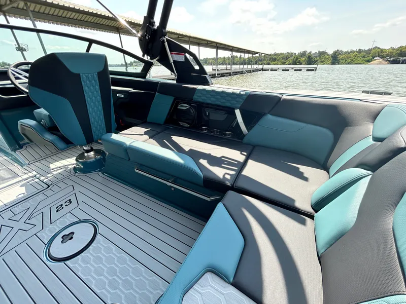 Slide: The Image of MasterCraft XT23 2026 - 36