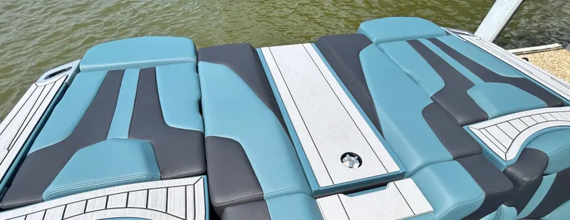 Slide: The Image of MasterCraft XT23 2026 - 53