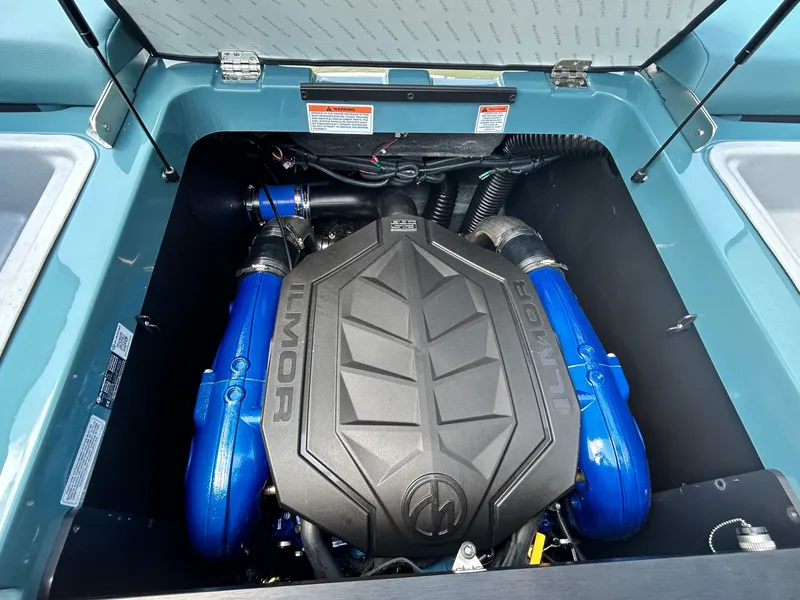 Slide: The Image of MasterCraft XT23 2026 - 57