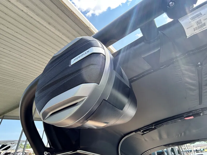 Slide: The Image of MasterCraft XT23 2026 - 65