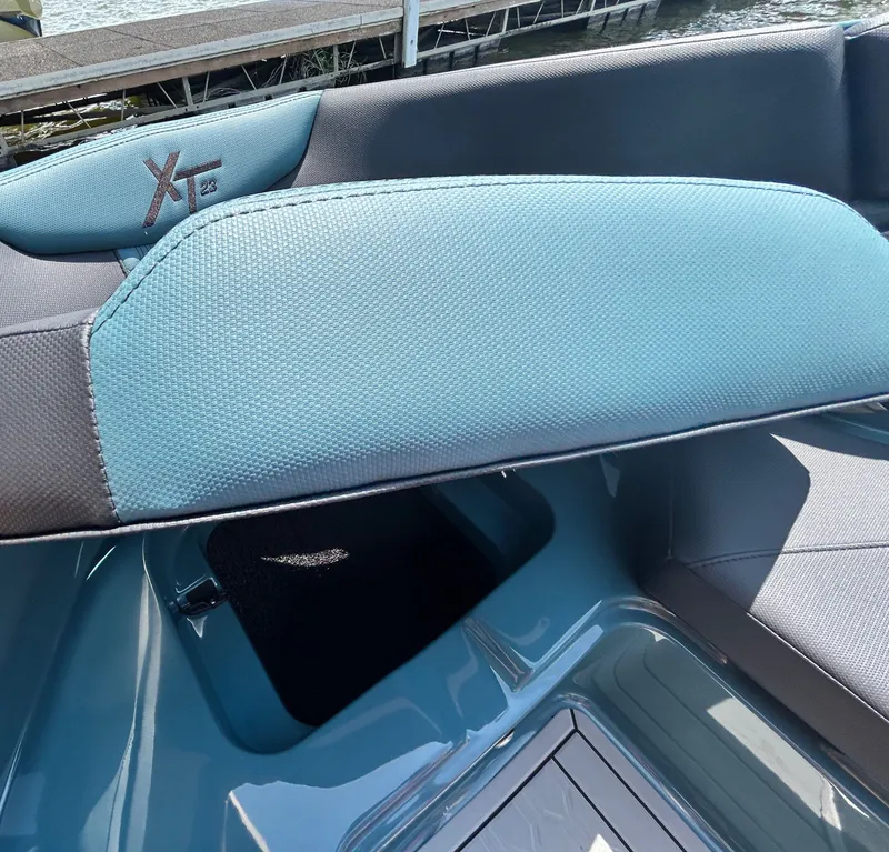 Slide: The Image of MasterCraft XT23 2026 - 8