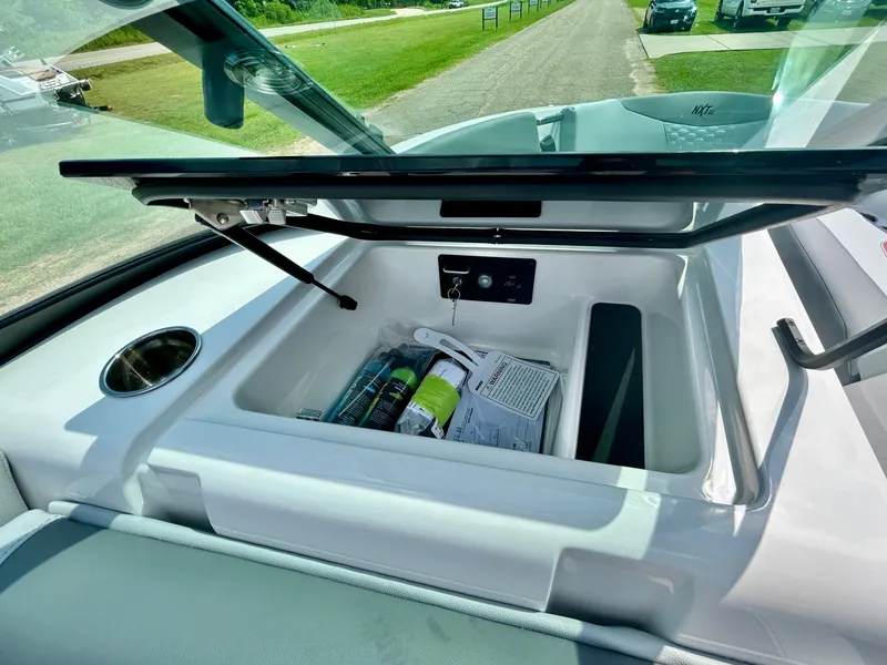 Slide: The Image of MasterCraft NXT 23 2026 - 30