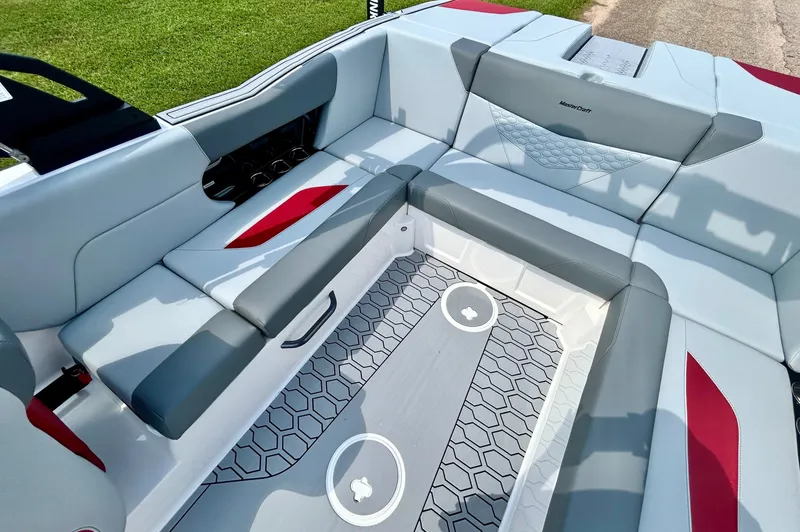 Slide: The Image of MasterCraft NXT 23 2026 - 40