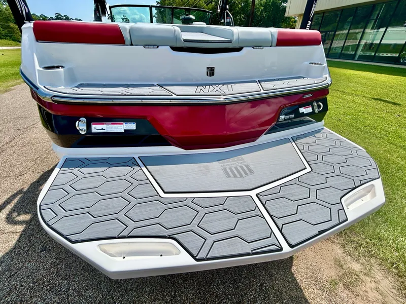 Slide: The Image of MasterCraft NXT 23 2026 - 7