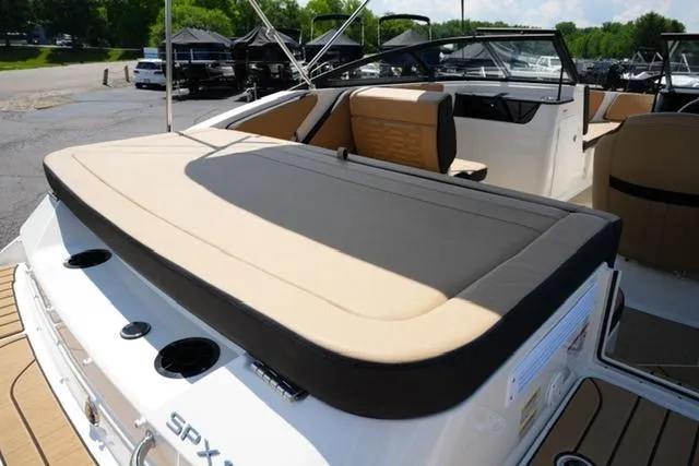 Slide: The Image of 2025 Sea Ray SPX 190 boat with spacious sunpad and seating area. - 15