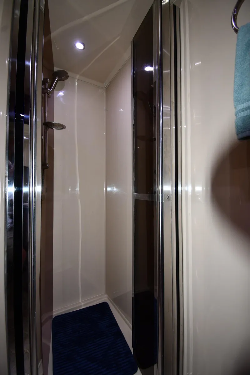 Slide: The Image of Cruisers Yachts 520 Express 2005 - 66