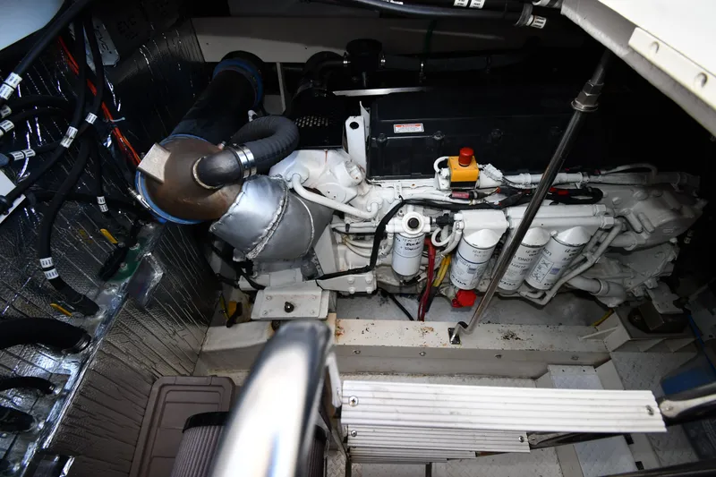 Slide: The Image of Cruisers Yachts 520 Express 2005 - 70