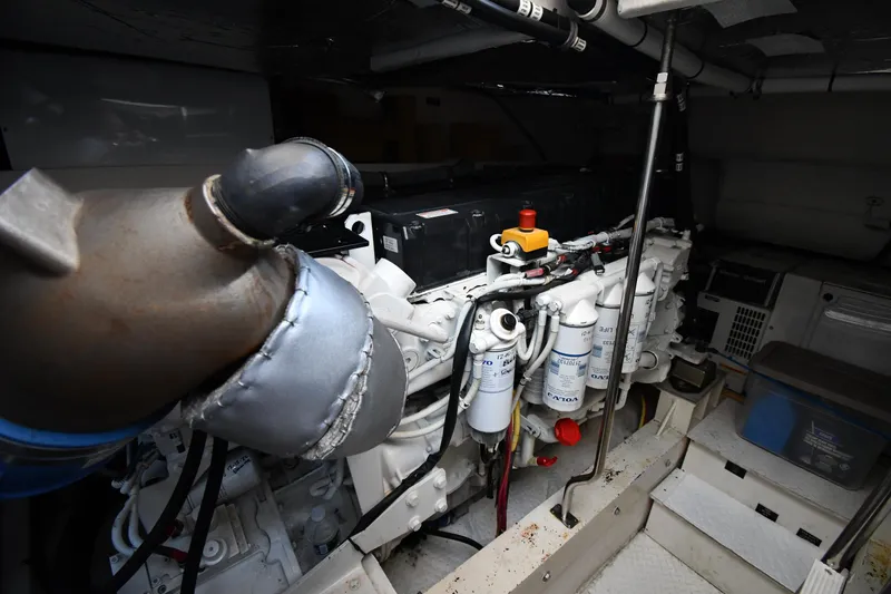 Slide: The Image of Cruisers Yachts 520 Express 2005 - 74