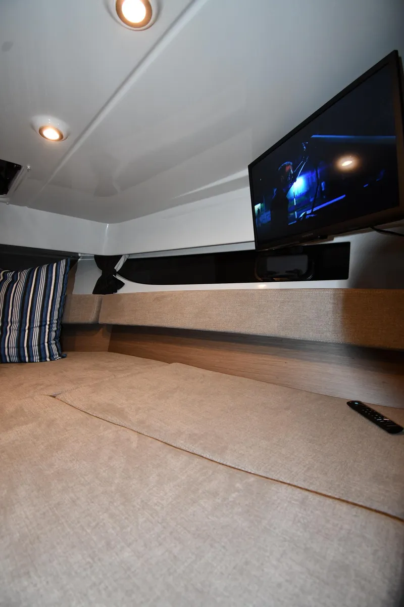 Slide: The Image of Beneteau Flyer 9 SUNdeck 2023 - 51