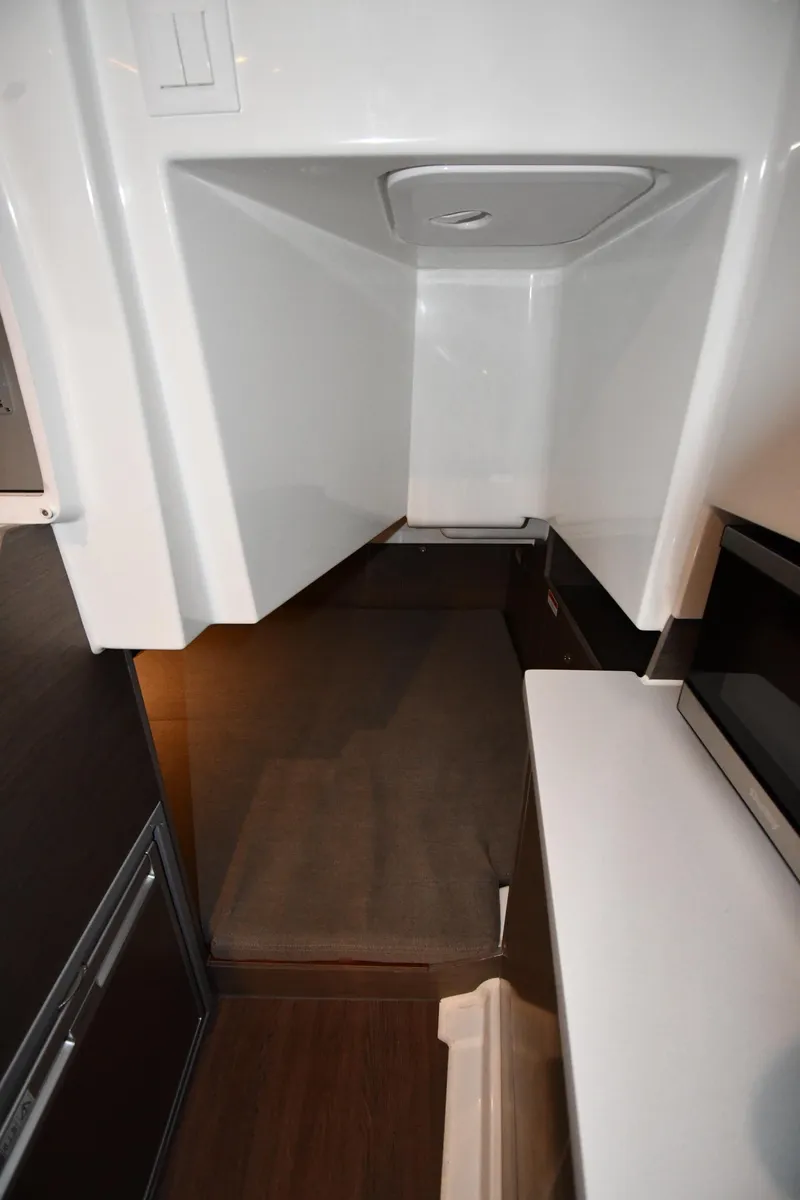 Slide: The Image of Beneteau Flyer 9 SUNdeck 2023 - 60