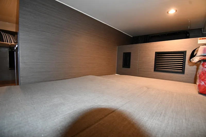 Slide: The Image of Beneteau Flyer 9 SUNdeck 2023 - 62